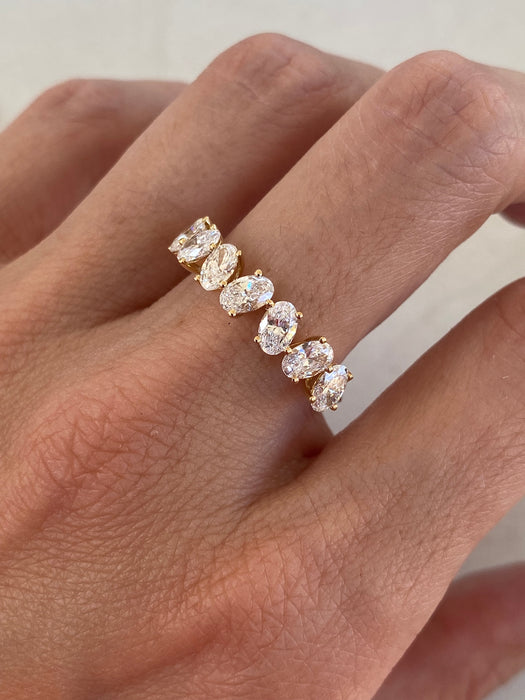 14K Gold 1.60 Carat Oval Lab Diamond Ring