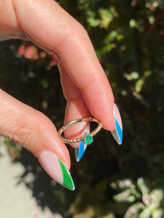 14k emerald bead ring size 6.5