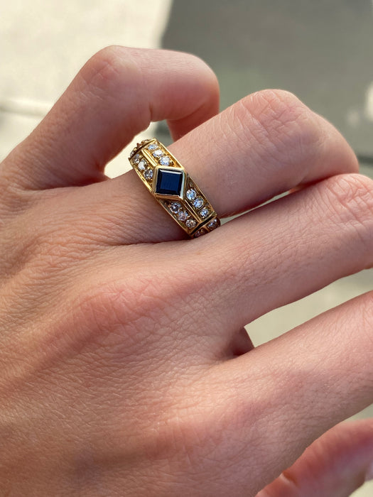 Vintage 18K Gold Princess Cut Blue Sapphire & Diamond Ring – Size 5.5