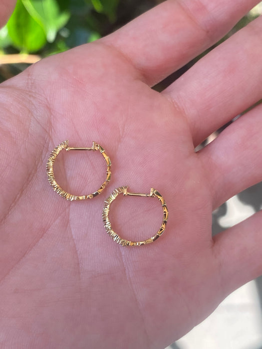 14k zig zag diamond huggie earrings