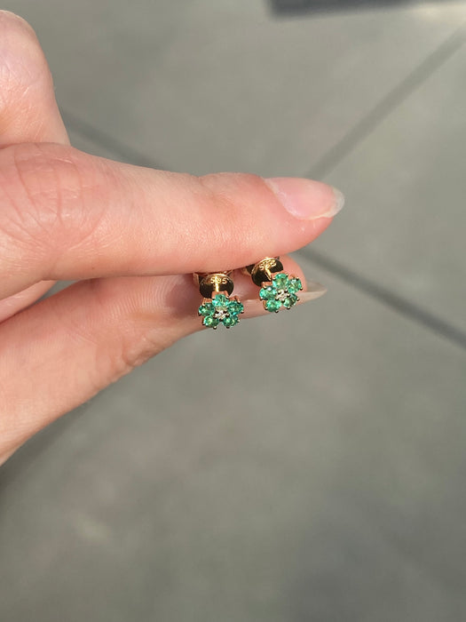 14k emerald and diamond flower stud earrings