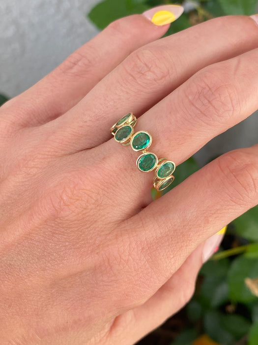 14k Gold Bezel Set Oval Emerald Ring Size 6