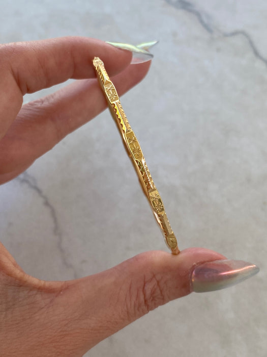 Vintage 18K Textured Palm Tree & Sword Bangle Bracelet
