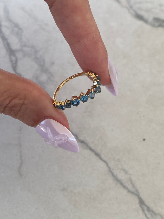 14K Gold 1.10 Carat London Blue Topaz Wavy Ring Size 6.25