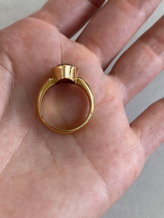 Vintage 18K Pink Tourmaline Bezel-Set Ring