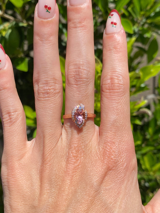 Vintage 18K Rose Gold Morganite & Diamond Ring