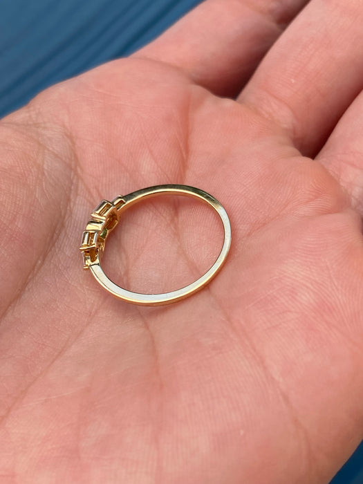 18K Gold Emerald Flower Ring