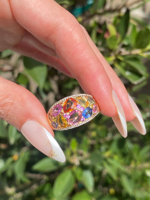Vintage 18K Gold Rainbow Sapphire & Diamond Cluster Ring Size 7.75