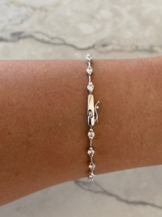 Vintage 18K White Gold Natural Diamond Tennis Bracelet 1.50 TCW