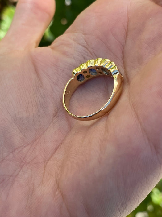 18k blue sapphire diamond ring size 9