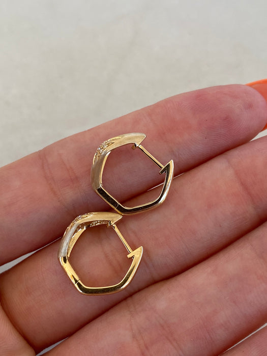 14K Gold Diamond Zig Zag Huggie Earrings