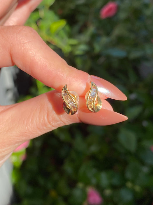 Vintage 18K Gold Wavy Diamond Baguette Stud Earrings | 0.30 TCW Natural Diamonds