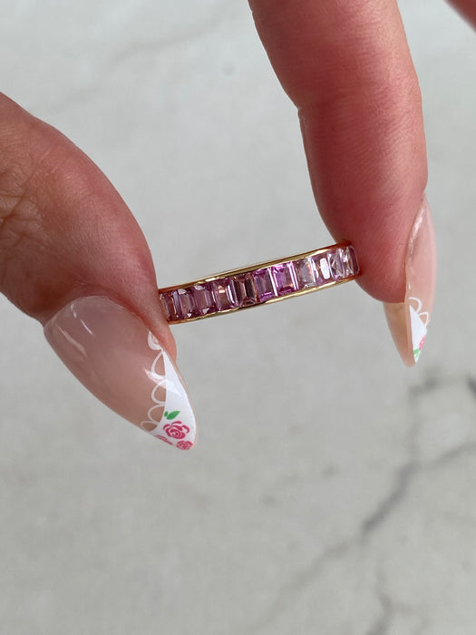 18K Gold Pastel Pink & Purple Natural Sapphire Eternity Ring