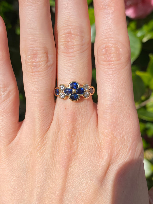 18k blue sapphire and diamond flower ring size 5