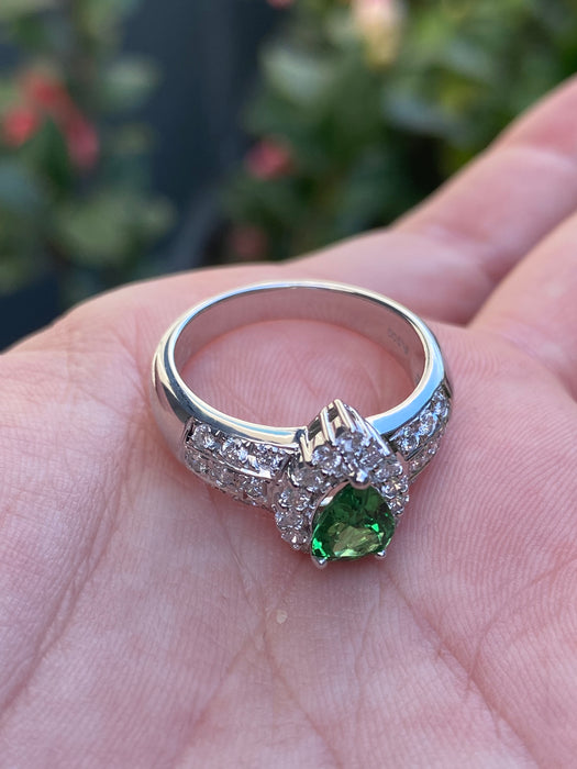 Platinum tsavorite garnet diamond ring size 7.5