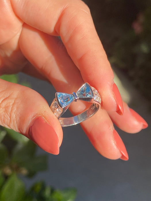 Platinum 900 aquamarine bow diamond ring 5.75