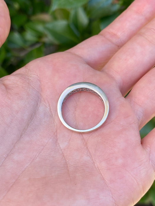 14k white gold diamond baguette ring size 7