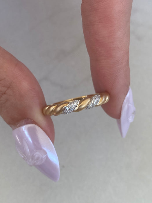 14K Natural Diamond Croissant Ring