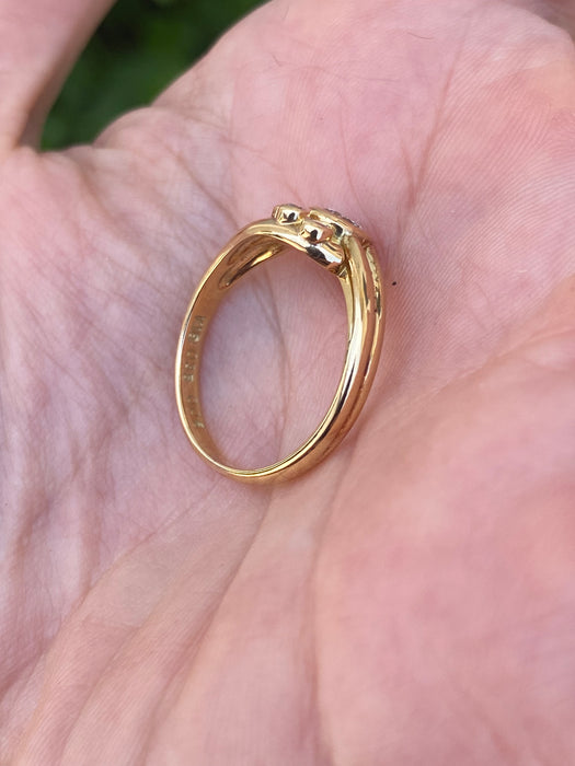 Vintage 18K Gold Bezel Diamond Ring Size 6.75