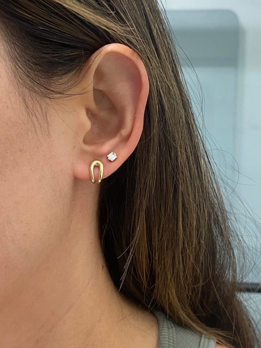14K Gold Curved Paperclip Stud Earrings