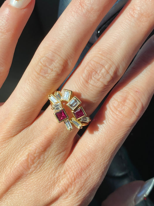 18k Gold Ruby Diamond Firework Ring Size 5.25