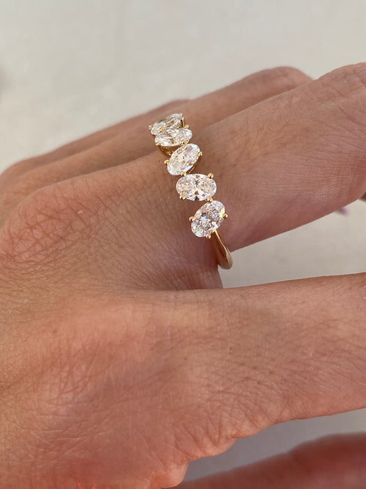 14K Gold 1.60 Carat Oval Lab Diamond Ring