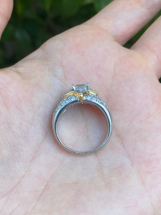 Platinum 18k diamond ring size 6.25