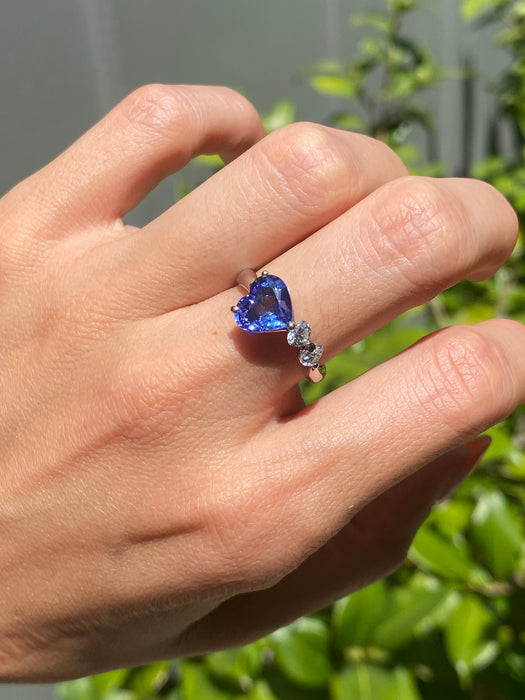 Platinum blue sapphire diamond heart ring size 6.5