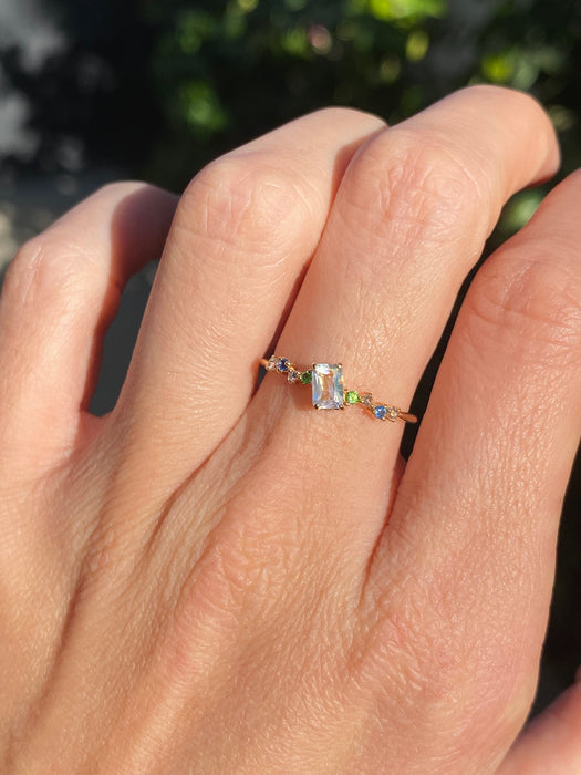 Vintage 18K Gold Moonstone, Diamond, Sapphire & Tsavorite Ring – Size 6