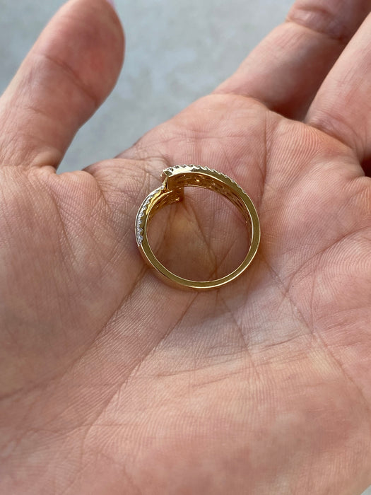 14K Gold Twist Bypass Diamond Ring