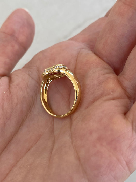Vintage 18K Natural Ruby & Diamond Heart Ring