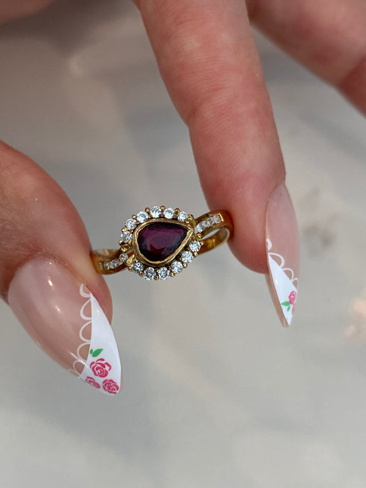 Vintage 14K Gold Garnet & Diamond Halo Ring