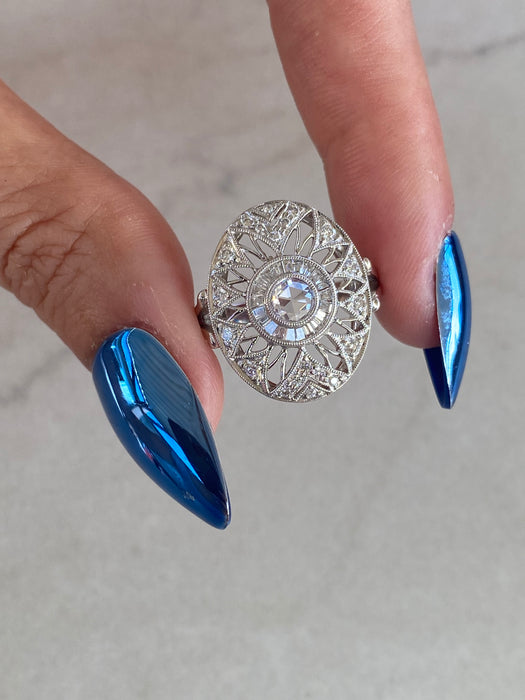 Vintage 18k White Gold Art Deco Diamond Ring