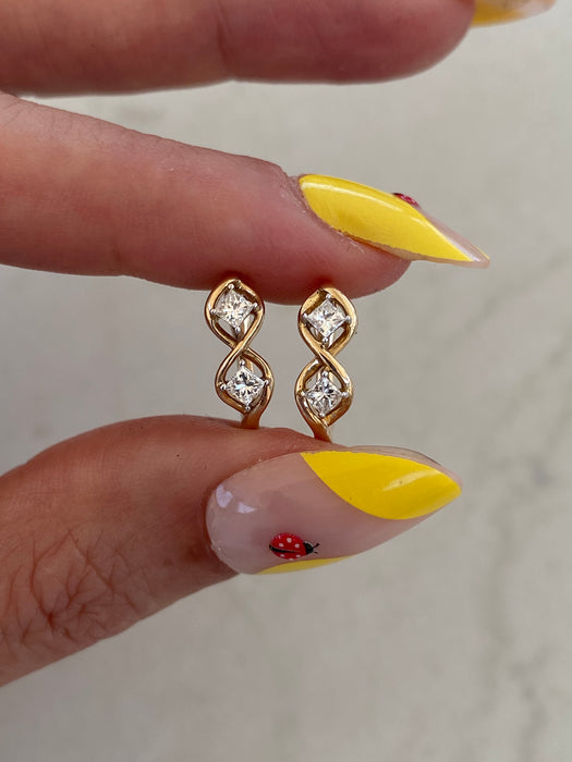 Vintage 10K Gold Princess Cut Diamond Huggie Earrings – 0.25 TCW Natural Diamonds