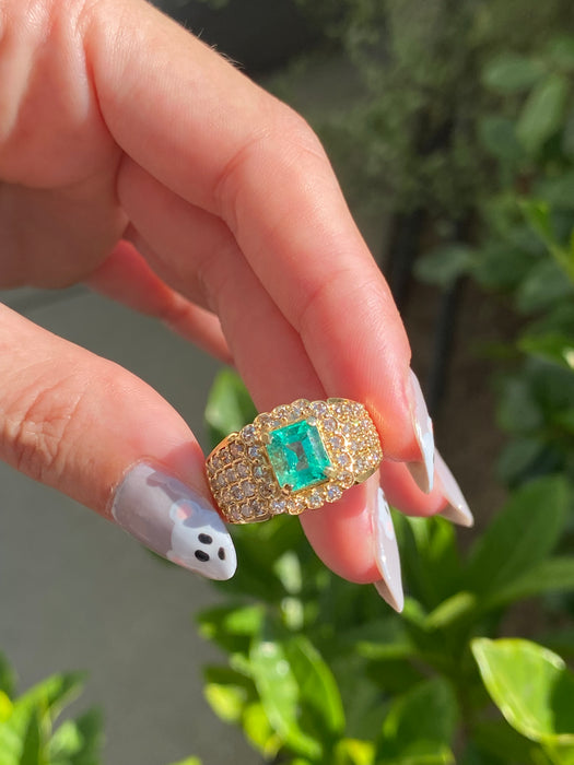 18k emerald diamond ring size 8.75