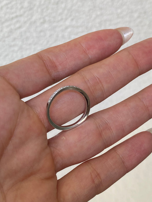 14K White Gold Slightly Wavy Diamond Ring