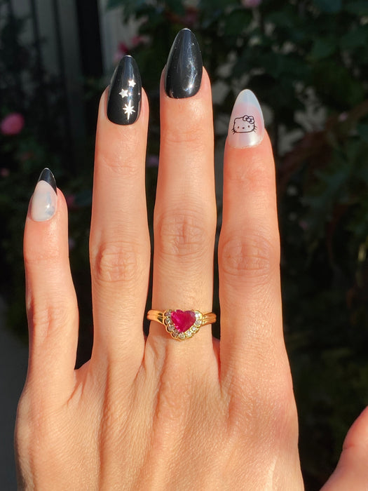 18k ruby diamond heart ring size 6.25
