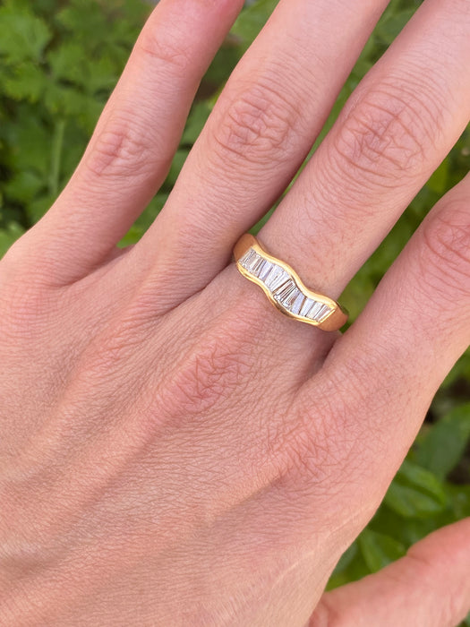 Vintage 18K Gold Baguette Diamond Wave Ring – 0.70 TCW Natural Diamonds – Size 7.75