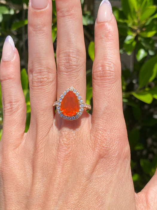 Vintage 18K Yellow Gold Fire Opal & Diamond Halo Ring