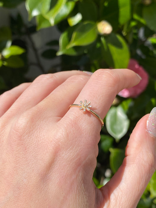 14k diamond flower ring size 6.5