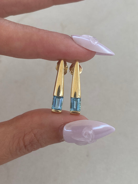 Vintage 14K Gold Blue Topaz Pointed Stud Earrings