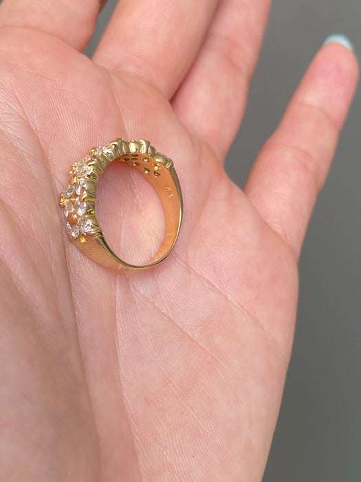 18k flower diamond ring size 7