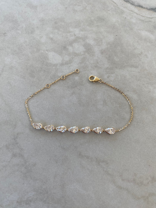 14K 2.5 TCW Lab Diamond Pear Bracelet