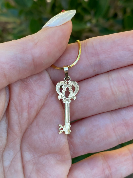 Vintage 14K Gold Key Charm