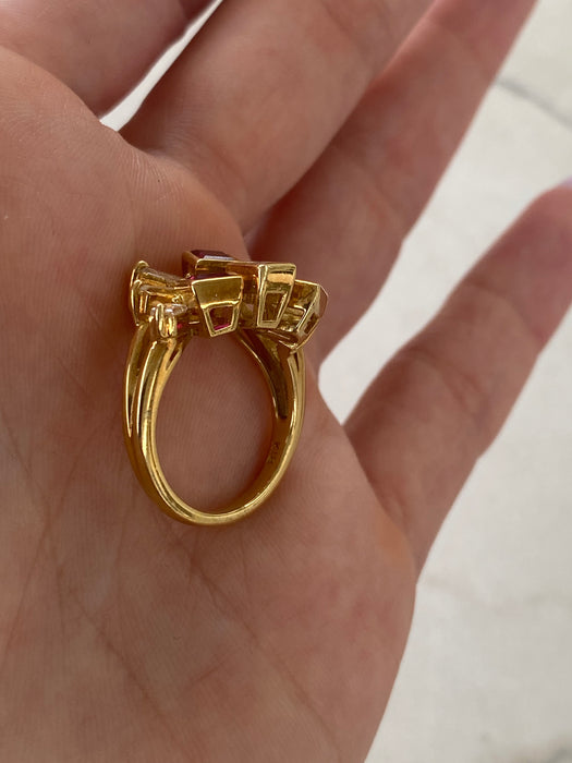 18k Gold Ruby Diamond Firework Ring Size 5.25