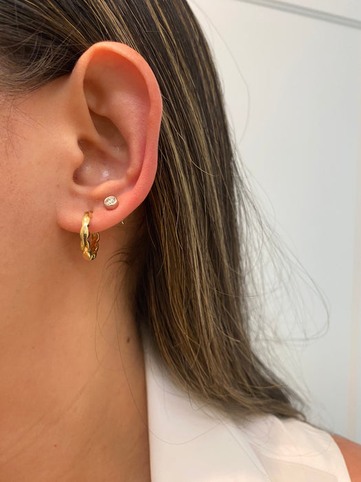 14k geometric huggie earrings