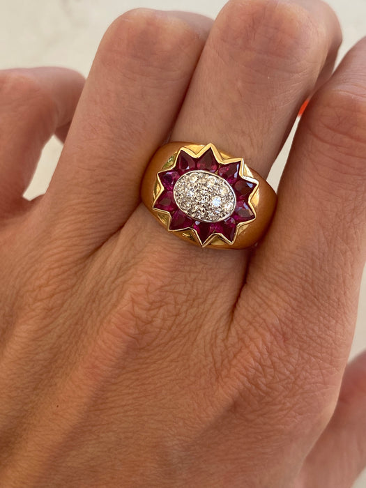 Vintage 18K / Platinum 900 Ruby & Diamond Sunburst Cigar Band Ring