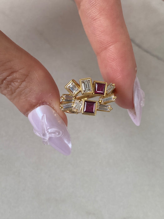 18k Gold Ruby Diamond Firework Ring Size 5.25