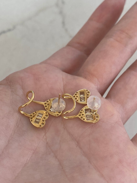 Vintage 18K Gold Diamond Double Heart Stud Earrings – 1 CTW Baguette & Round Diamonds