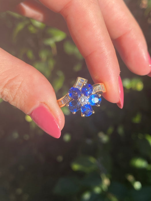 18k blue sapphire diamond flower ring size 6.75